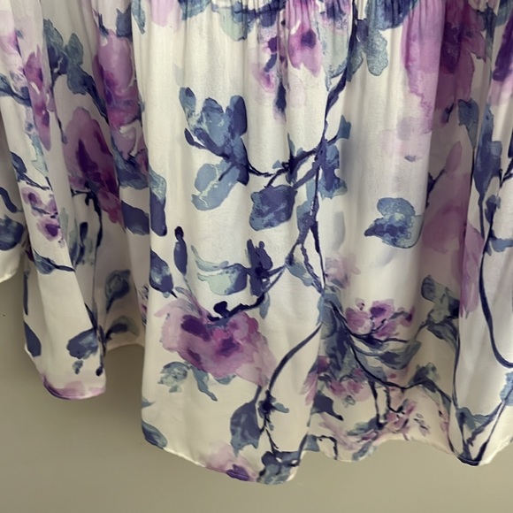 Floral & Ivy floral blouse size small - Picture 4 of 5